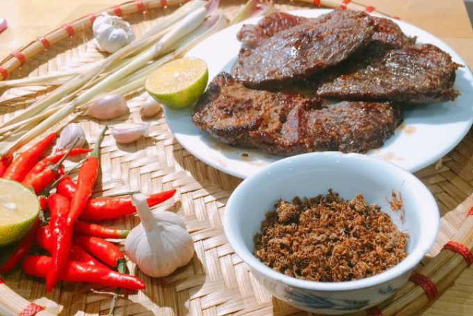 Muối kiến – món ăn đặc sản Gia Lai độc đáo từ nguyên liệu