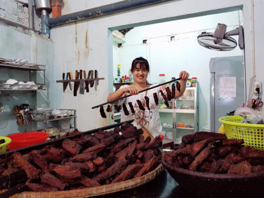 Thịt hun khói Tây Nguyên