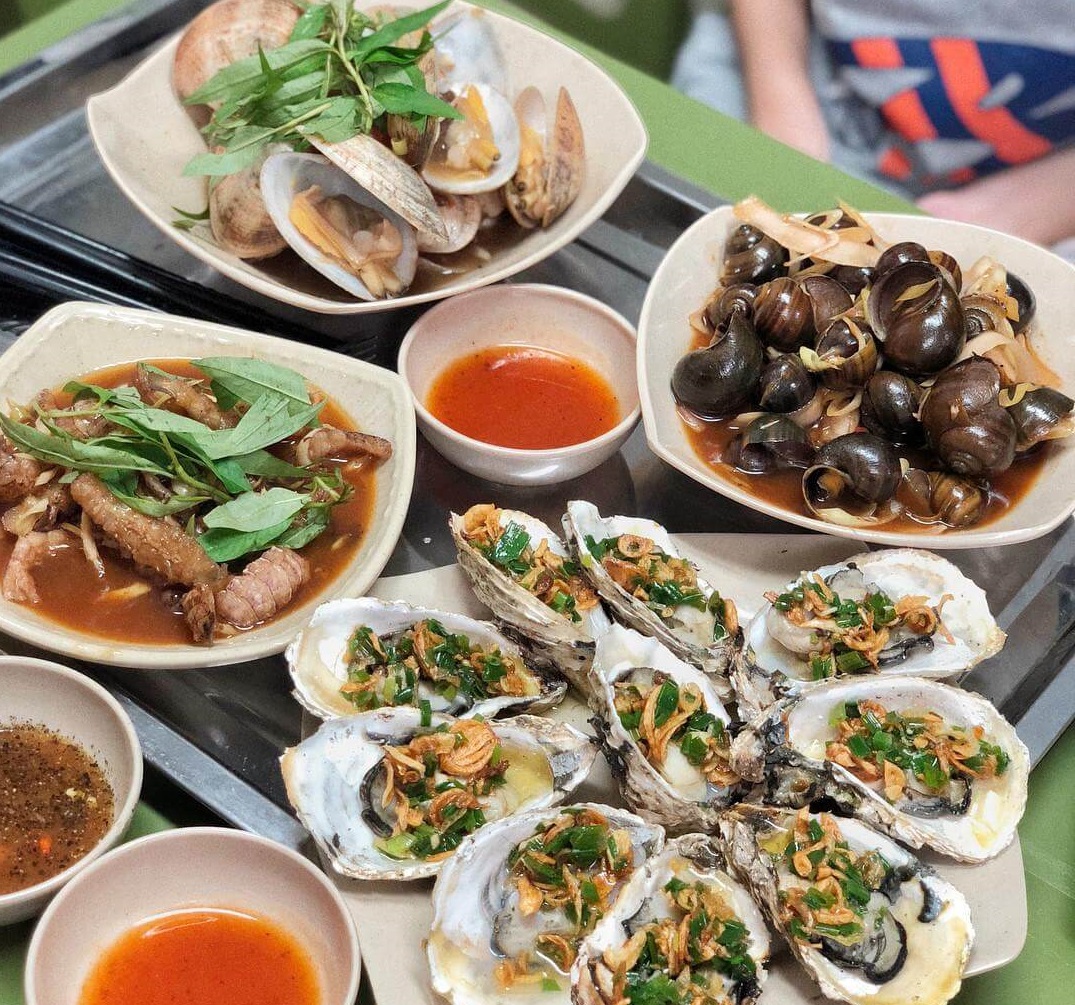 Nhà hàng Phố Biển là một trong những quán ăn ngon ở Gia Lai sở hữu thực đơn hải sản vô cùng đa dạng